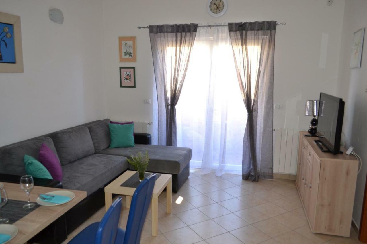 Apartment Din Banjole Exterior photo