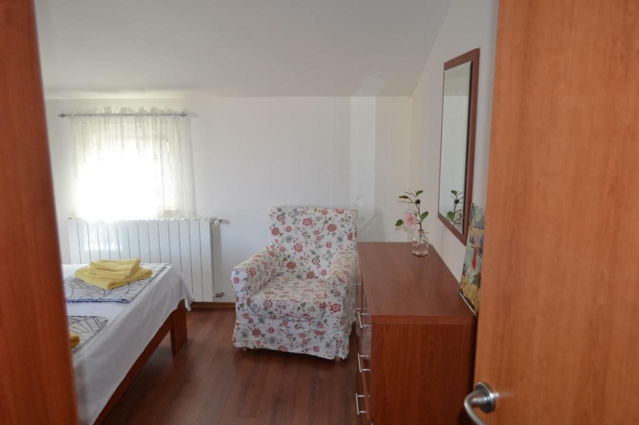 Apartment Din Banjole Exterior photo